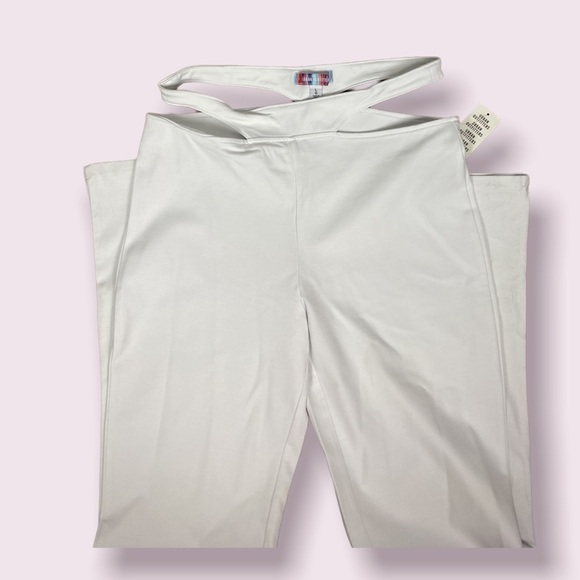 Urban Outfitters cut out white flare - Picture 1 of 6